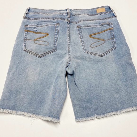 SUNSET BERMUDA SHORTS IN THE COLOR VENTURA - Picture 4 of 14